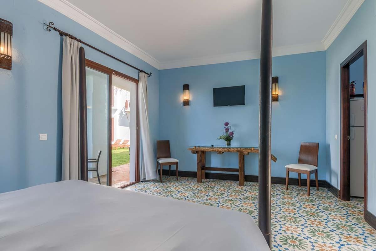 Apartamentos Turisticos Bahia De Trafalgar زاهورا المظهر الخارجي الصورة