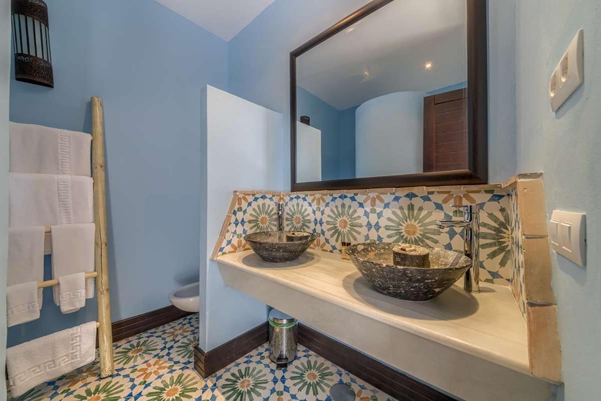 Apartamentos Turisticos Bahia De Trafalgar زاهورا المظهر الخارجي الصورة
