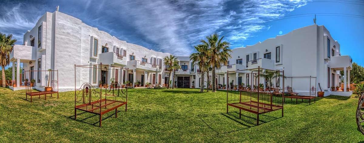 Apartamentos Turisticos Bahia De Trafalgar زاهورا المظهر الخارجي الصورة